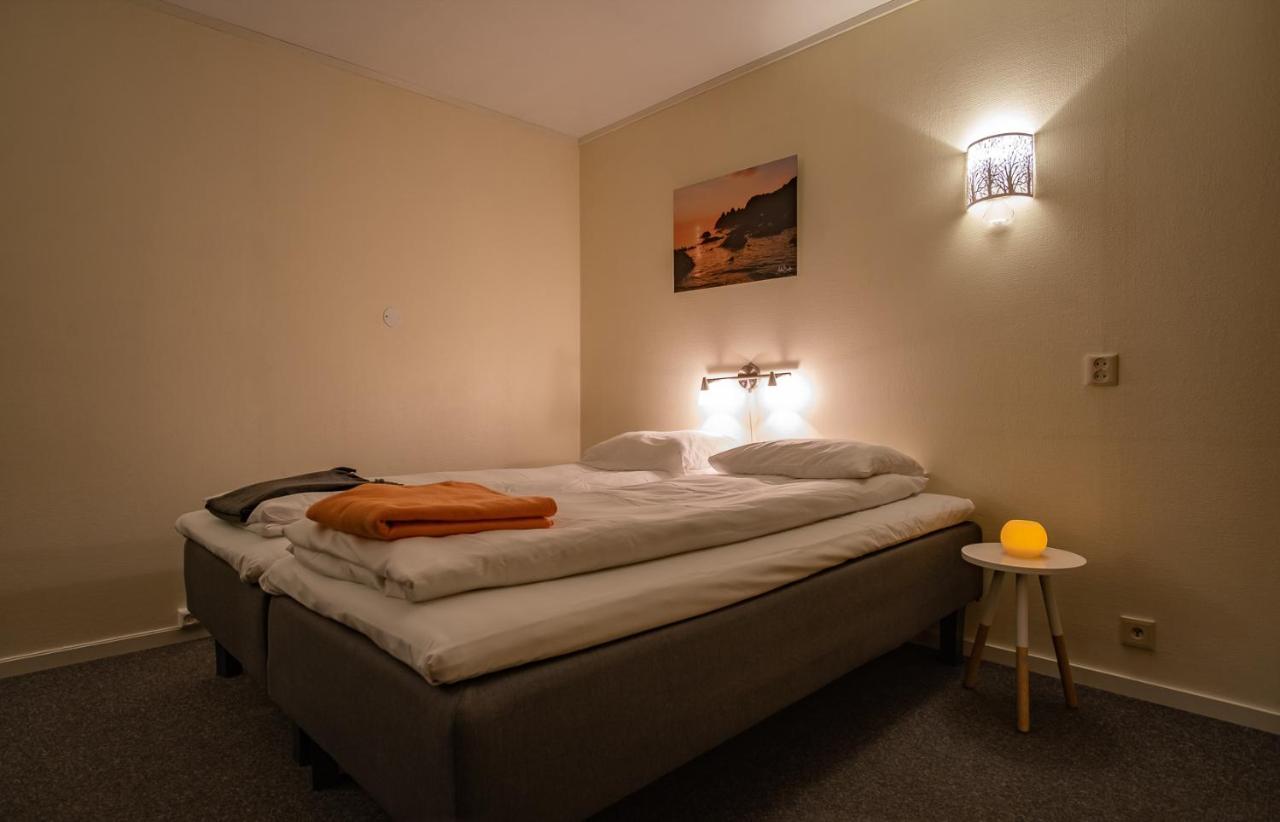 Skagi Bed & Lodge Skaland Bagian luar foto