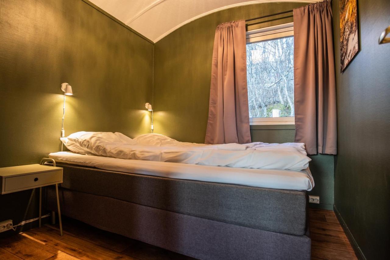 Skagi Bed & Lodge Skaland Bagian luar foto