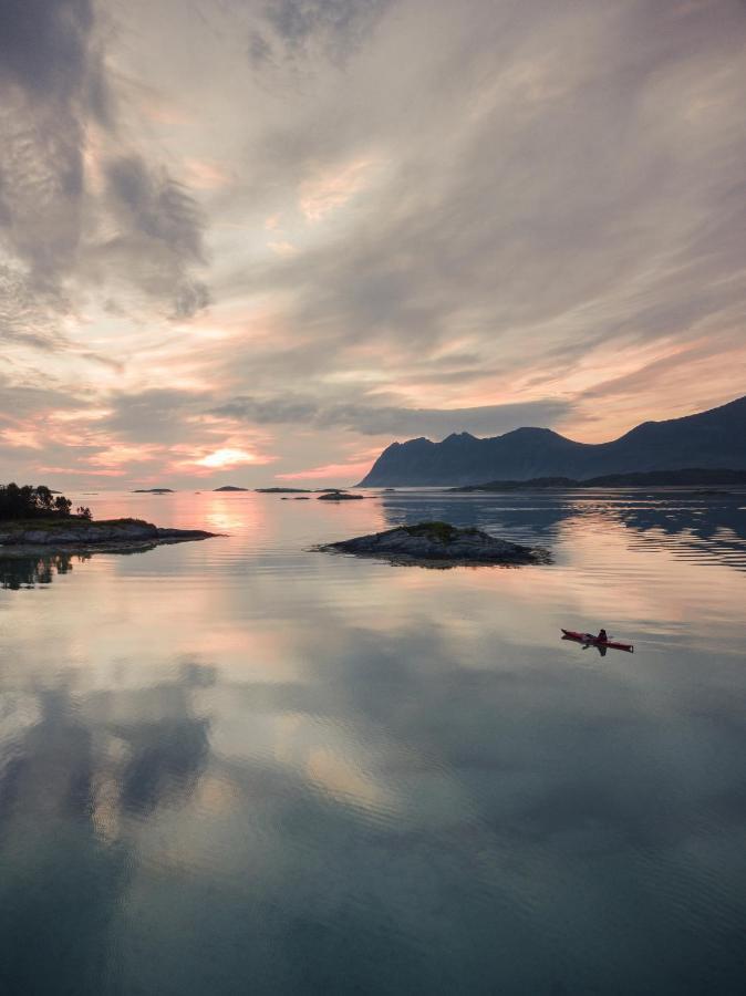 Skagi Bed & Lodge Skaland Bagian luar foto