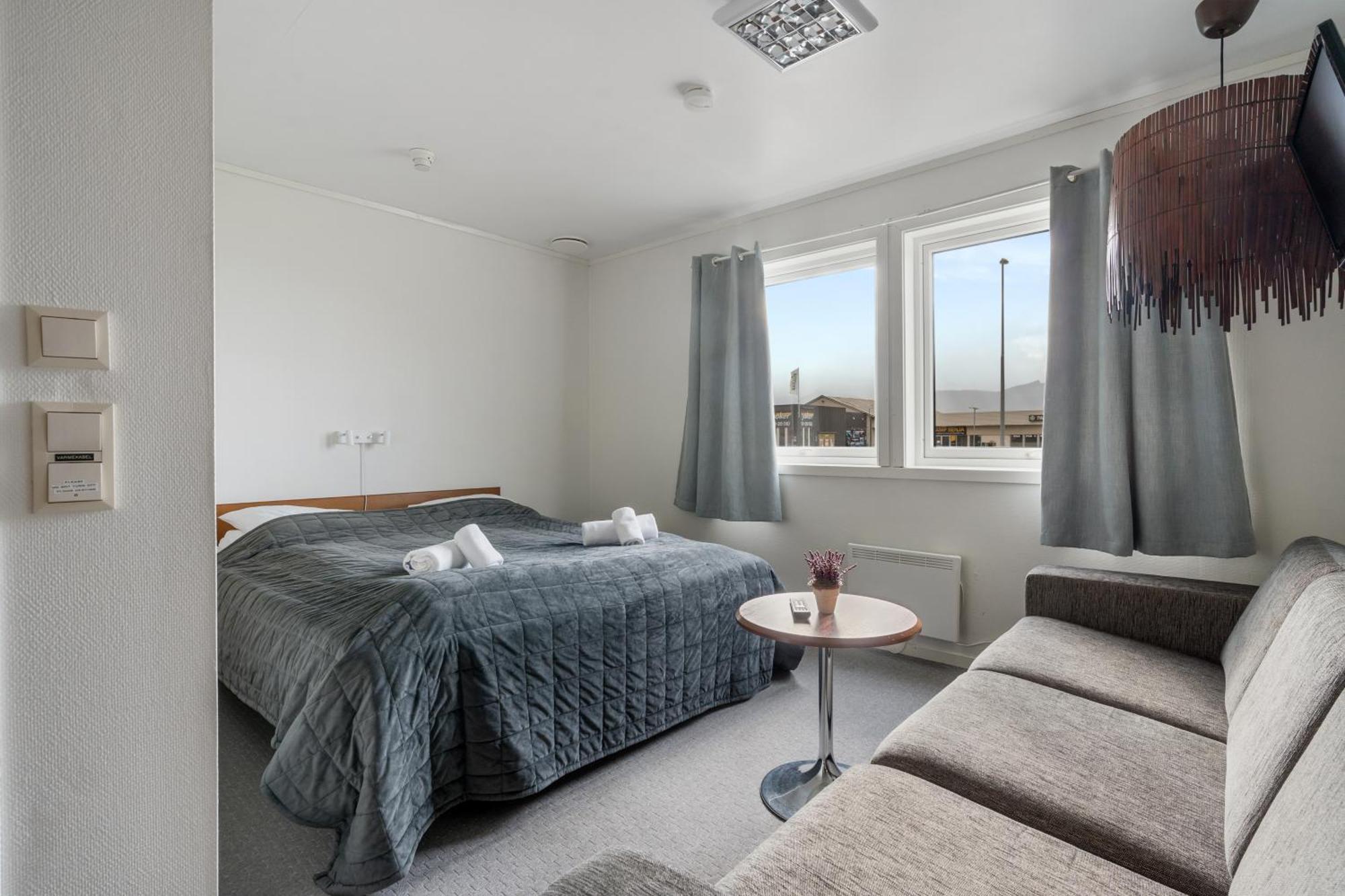 Skagi Bed & Lodge Skaland Bagian luar foto